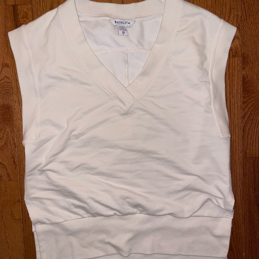 Athleta Cream V-Neck Sleeveless Sweater - Picture 4 of 5